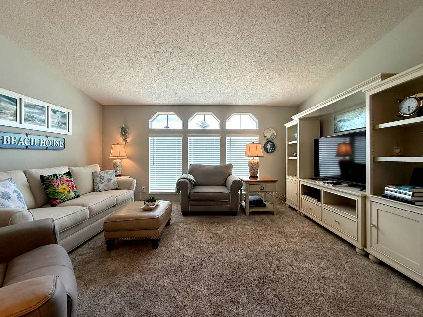 261 Gardenia Ln a Parrish, FL Mobile or Manufactured Home for Sale